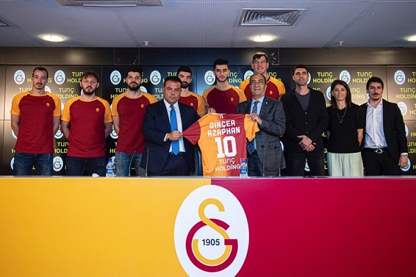 Tunç Holding'den bir destek de Erkek Voleybol takımına