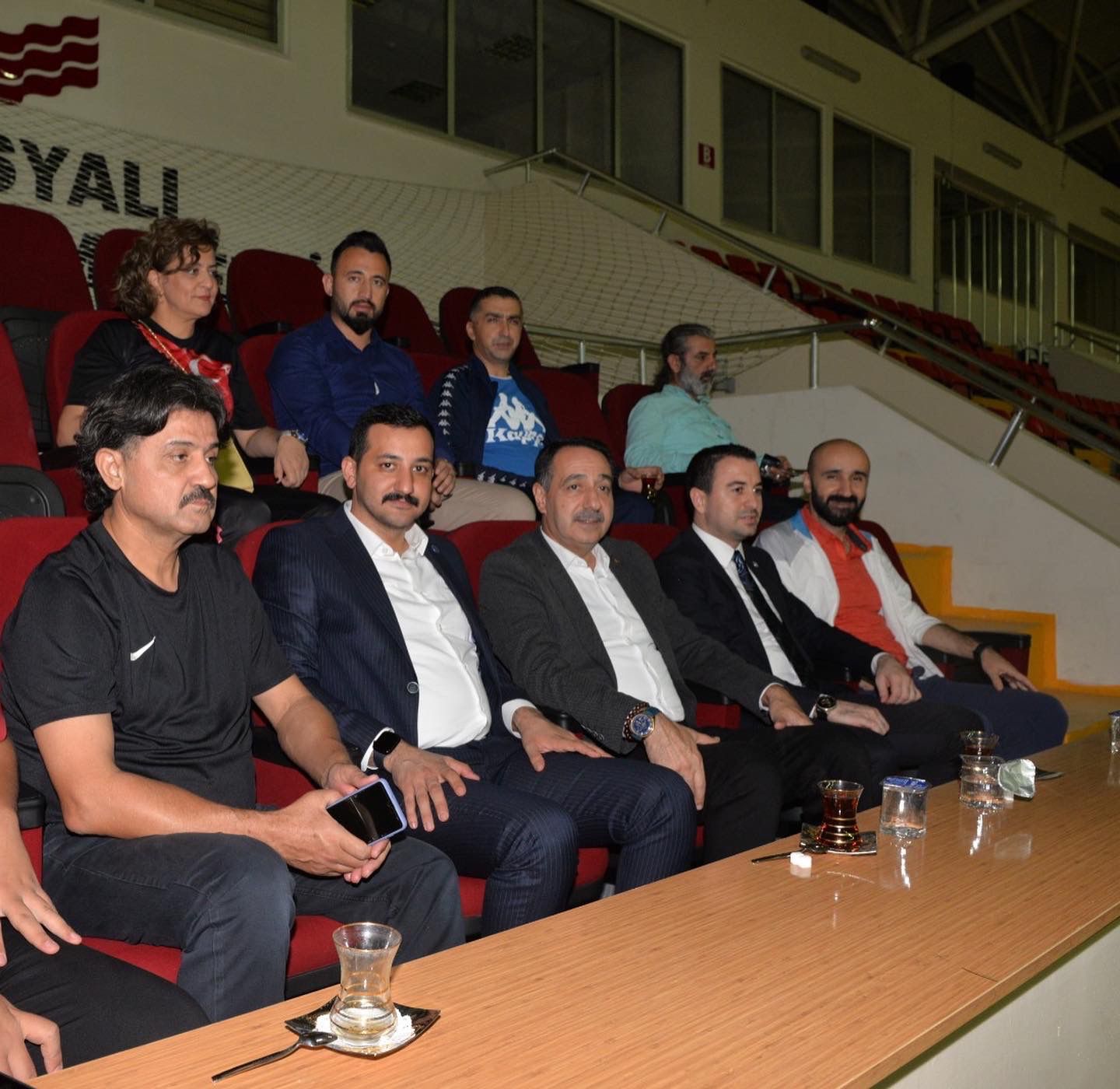 Osmaniye'de 24 Kasım Öğretmenler Günü Voleybol Turnuvası başladı