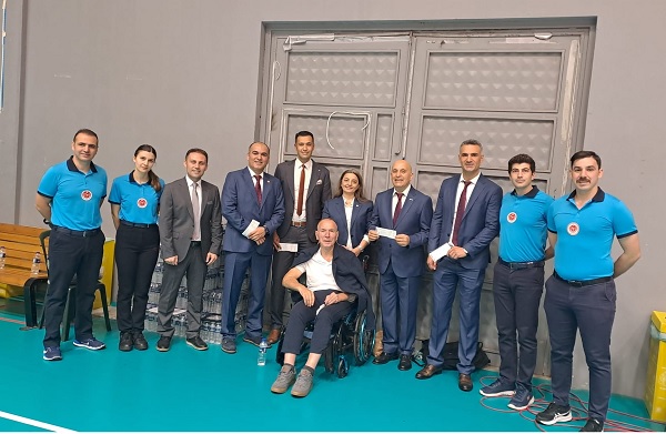 Voleybola Yakışanlar, Yakışmayanlar