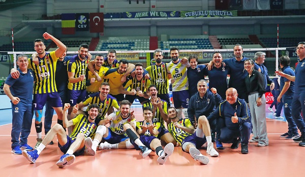 Fenerbahçe Altın Set'le son 16'da