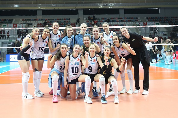 PTT bir kez daha 5.sette kazandı