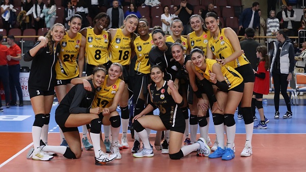 VakıfBank 6. kupa peşinde