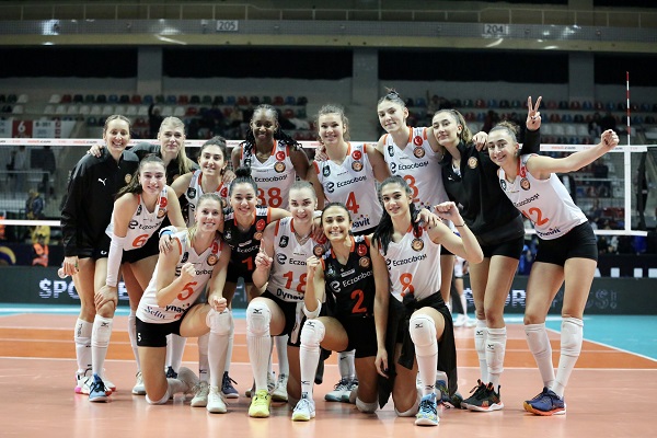 Eczacıbaşı Dynavit 2023'ün ilk maçına çıkıyor