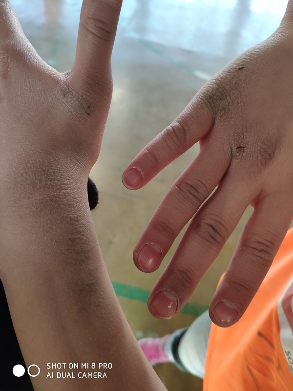 Buz Tutmuş Salonda Yetişen Sultanlar