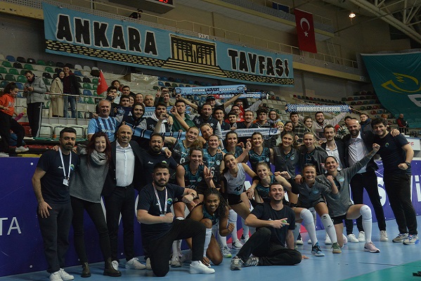 Çukurova Belediyesi Adana'ya 3 puanla döndü