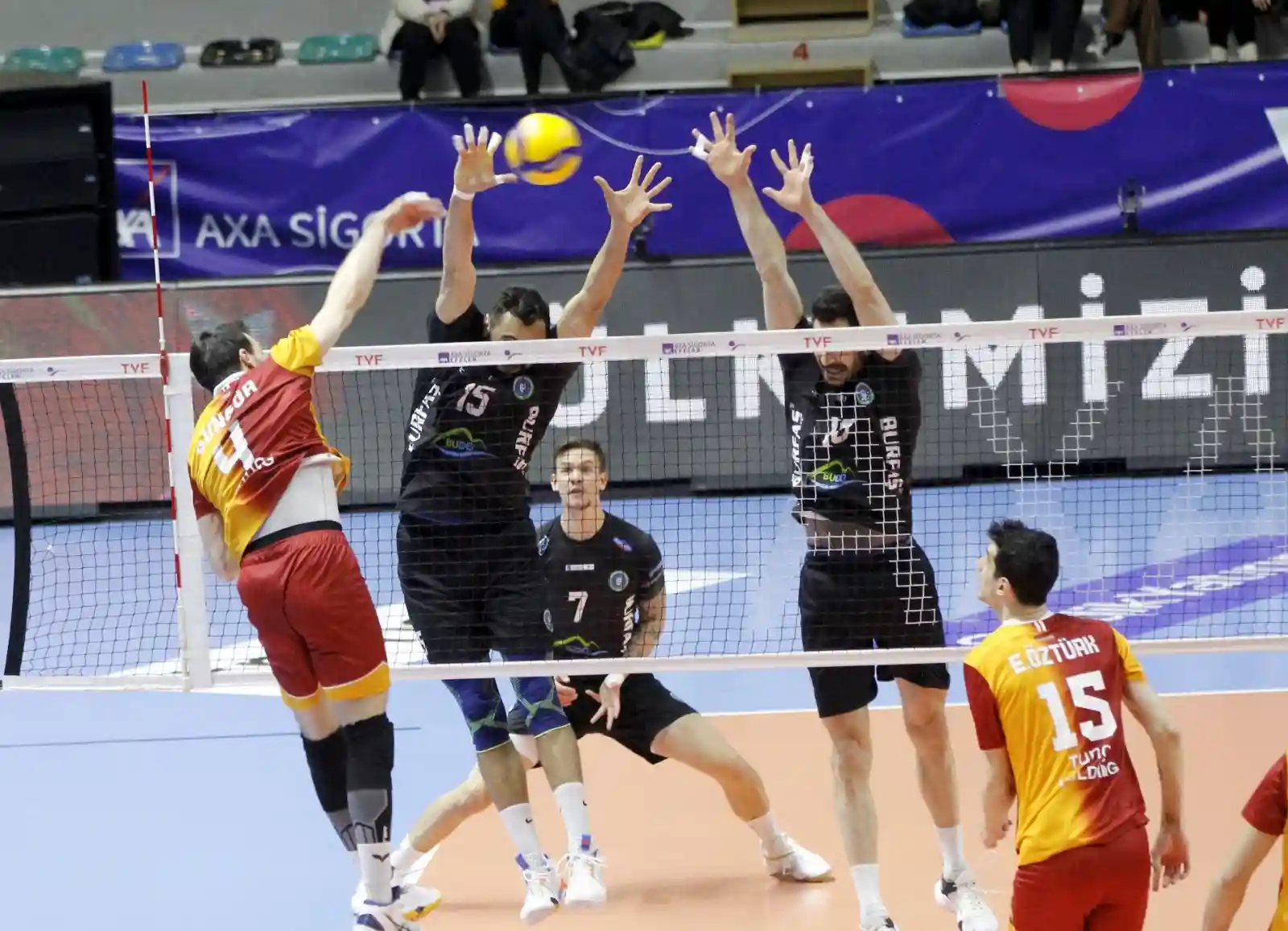 Galatasaray Dördüncü Sıraya Yerleşti