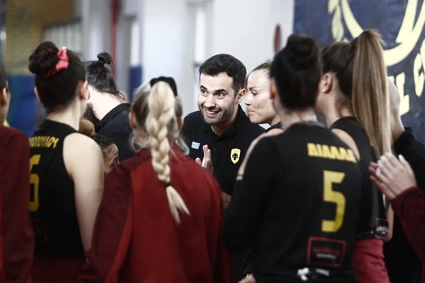 Yunus Öçal'lı AEK dolu dizgin