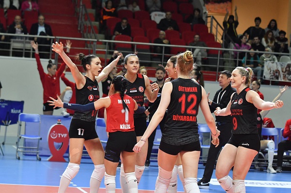 Galatasaray'ı Yenen THY Final Etabında