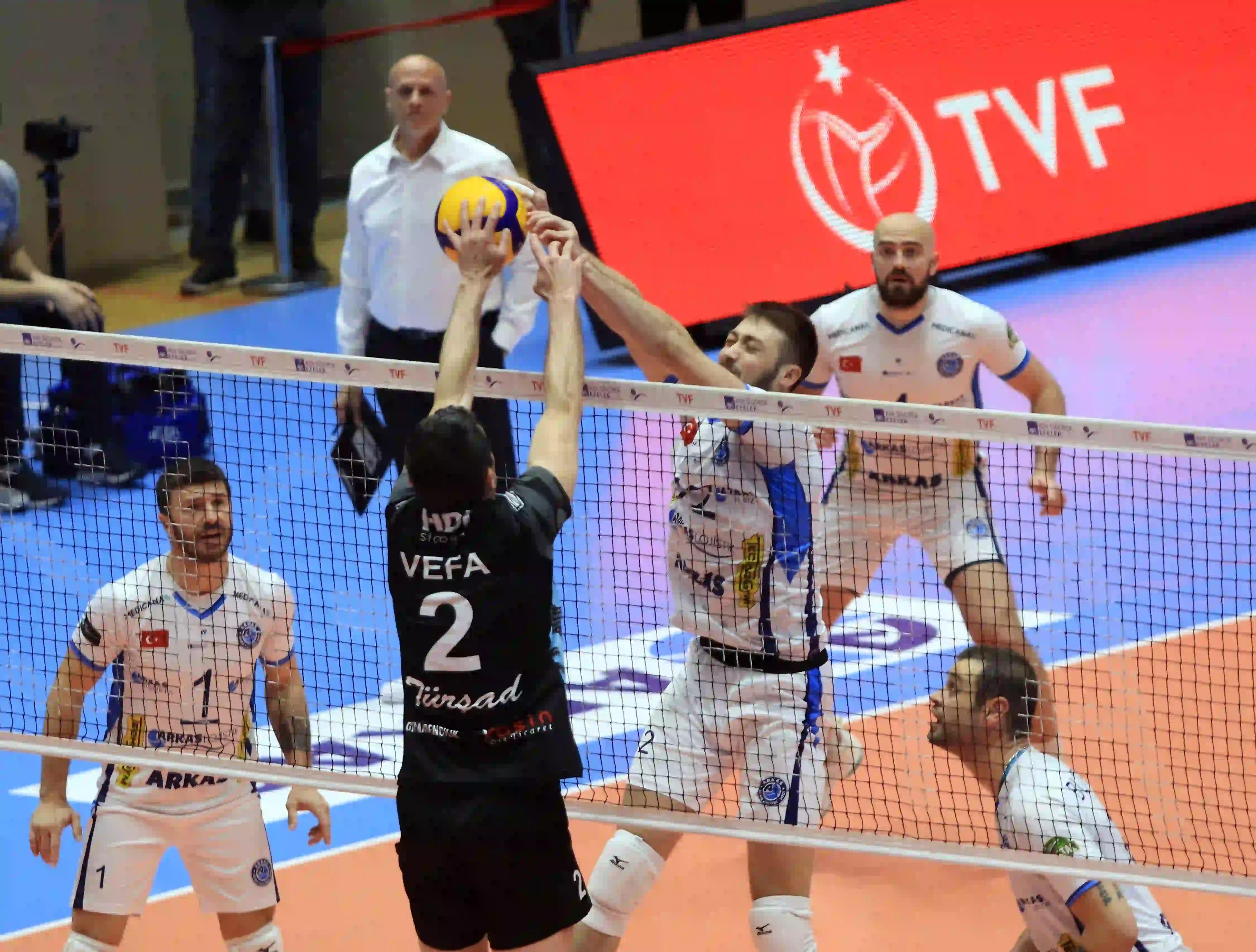 Arkas Evinde Set Verdi Puan Vermedi