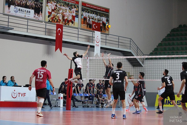 Doğu Akademi Set Vermeden Devam Ediyor