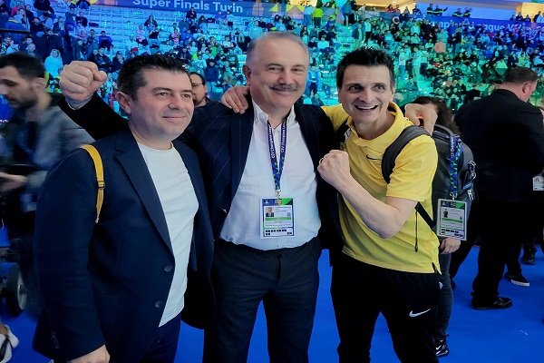 'Cumhuriyetimizin 100.Yılında Bize Yakışan Buydu'