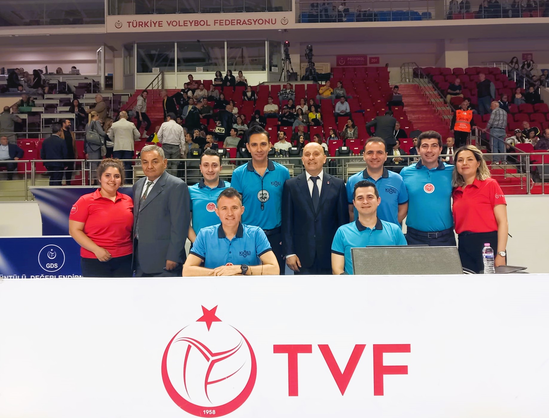 Fenerbahçe, VakıfBank Karşısında Geriden Gelip Kazandı