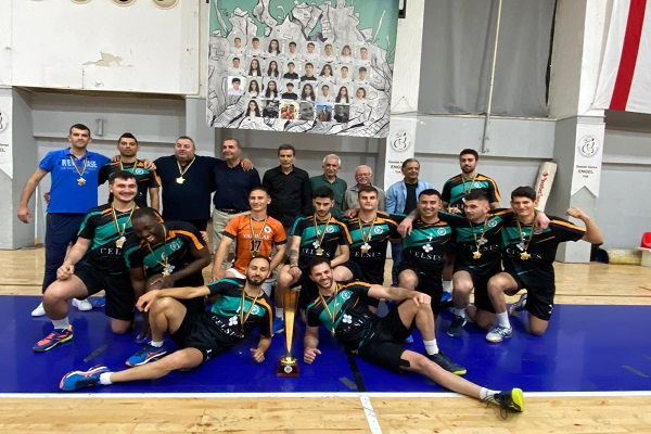 Vakıflar Spor Kulübü Sezonu Çifte Kupayla Tamamladı