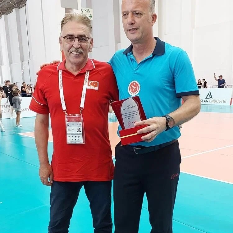 Cihat Küçükboyacı'dan Erken Veda Cihat Küçükboyacı'dan Erken Veda