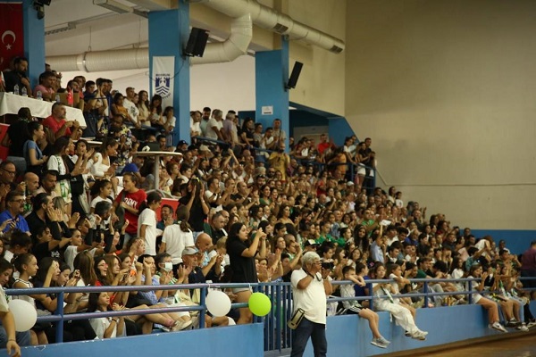 Bodrum Belediyespor Bodrum Spor 5 sette kazandı