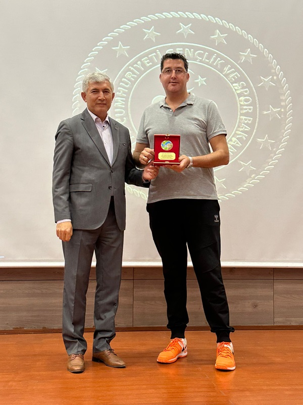 İstanbul'da Aylık Hakem, Gözlemci ve Saha Müdürü Toplantısı Gerçekleştirildi