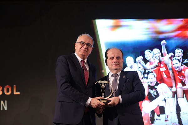Filenin Sultanları, 8. Sporun Devleri Buluşuyor Ödülleri’nde ‘Yılın Takımı’ Seçildi