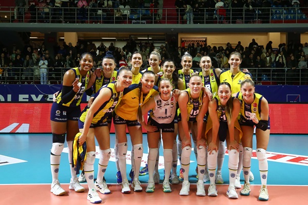 Fenerbahçe Opet seriyi 15 maça çıkarttı