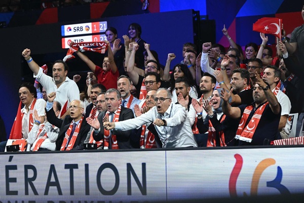 TVF Başkanı Üstündağ’ın “O An”ı Yılın Basın Fotoğrafı Ödülü’ne Layık Görüldü