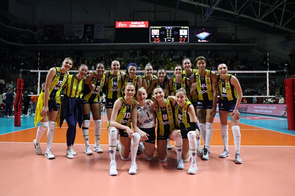 Fenerbahçe Opet ilk maçta galip