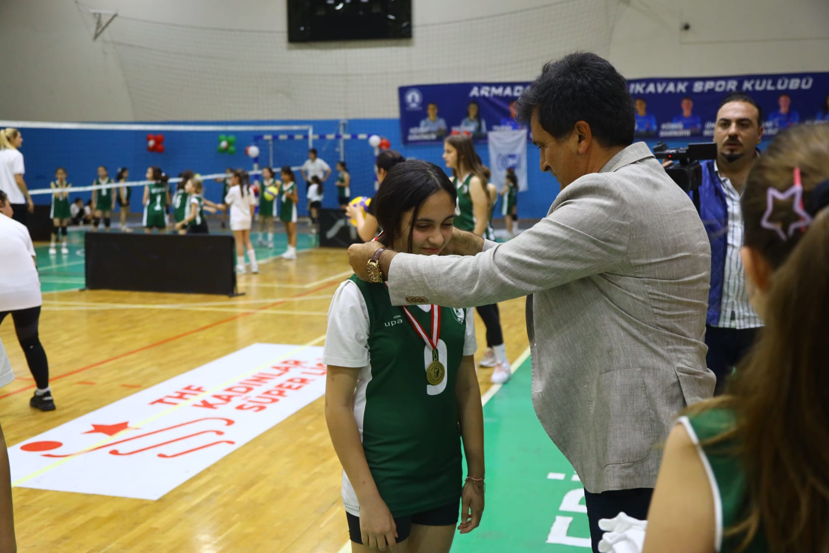 VİDEO HABER: Bodrum'da 23 Nisan Sevinci Voleybol Şenliği ile Coşkuya Dönüştü