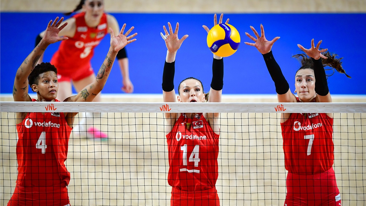 Filenin Sultanları Brezilya'ya 3-0 kaybetti