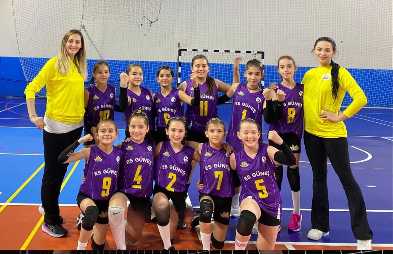 Es Güneş Spor Kulübü Kuzey Kıbrıs Türk Cumhuriyeti'nde kamp yaptı