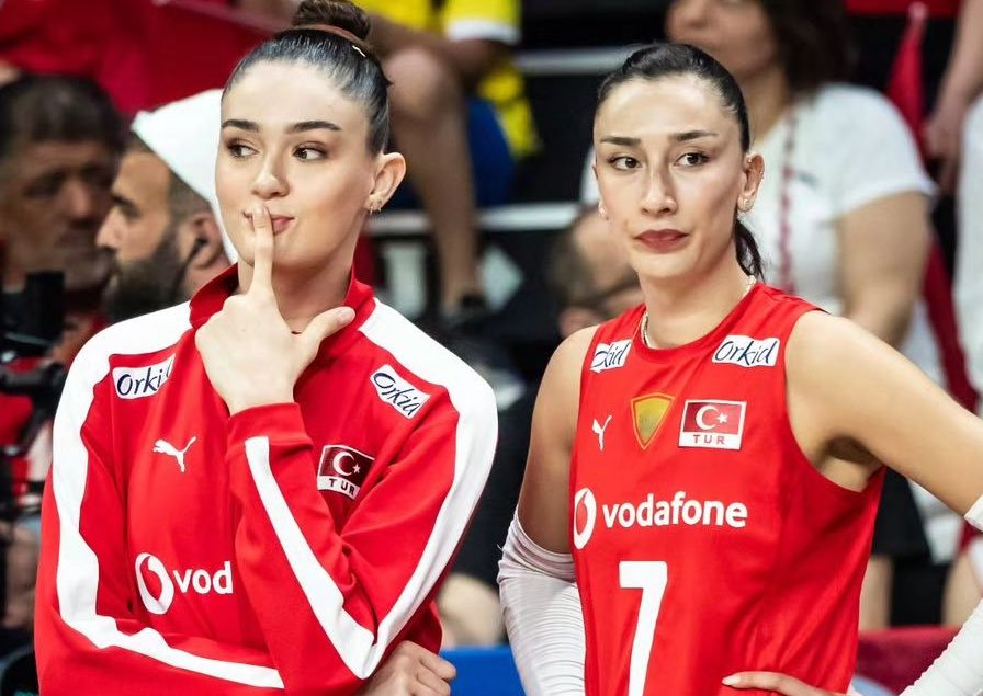 Hande ve Zehra Takımla çalışmalara başladı