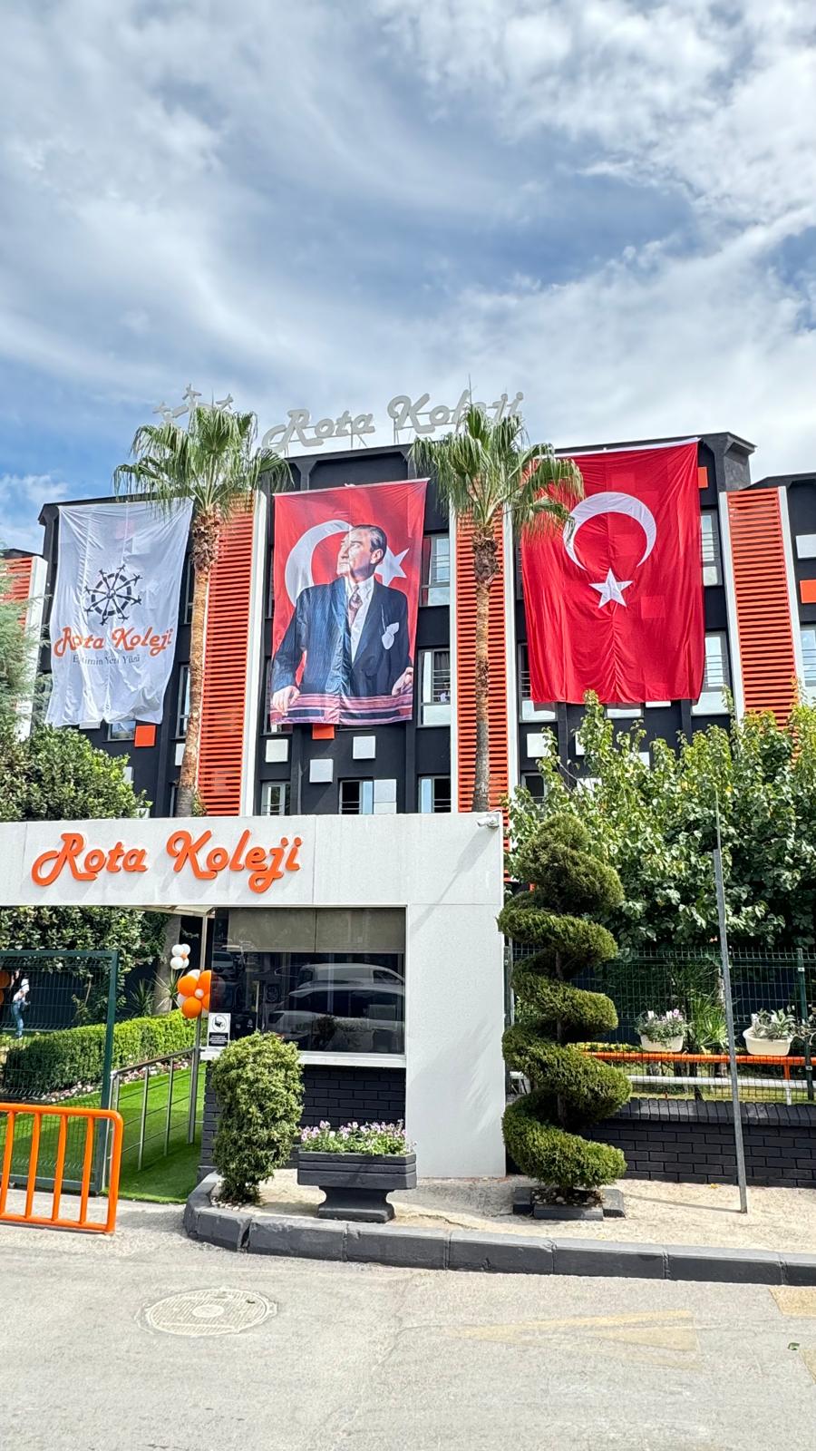 Okul Değil Sanki Sporcu Fabrikası