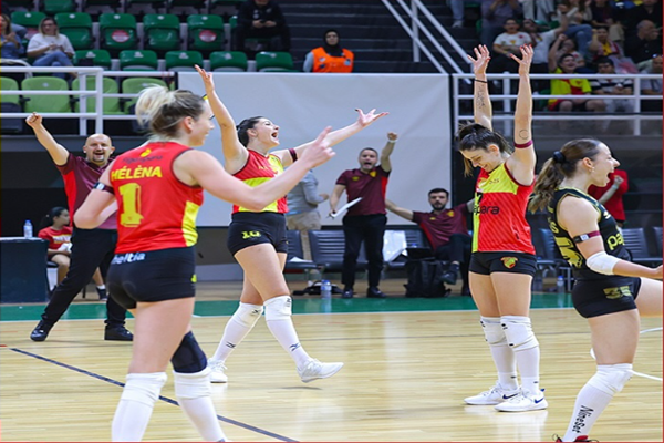 Papara Göztepe 5.maçını da set vermeden kazandı