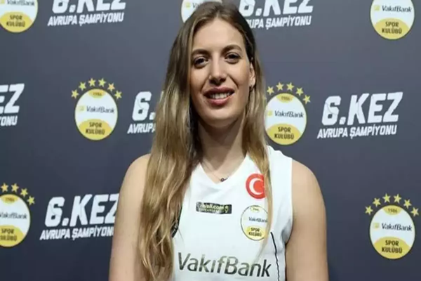 Cansu Özbay 20 gün daha sahalardan uzak kalacak