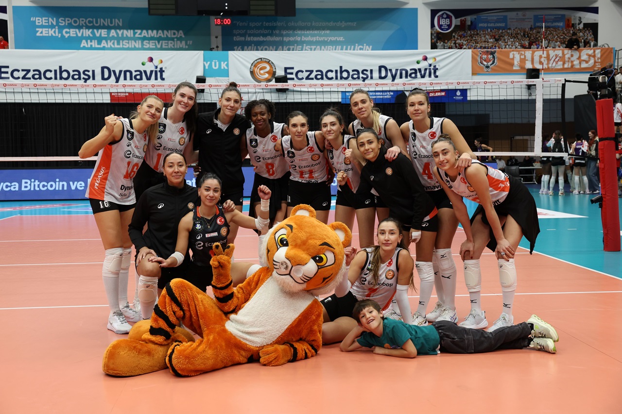 Eczacıbaşı Dynavit Sigorta Shop'a set vermeden kazandı