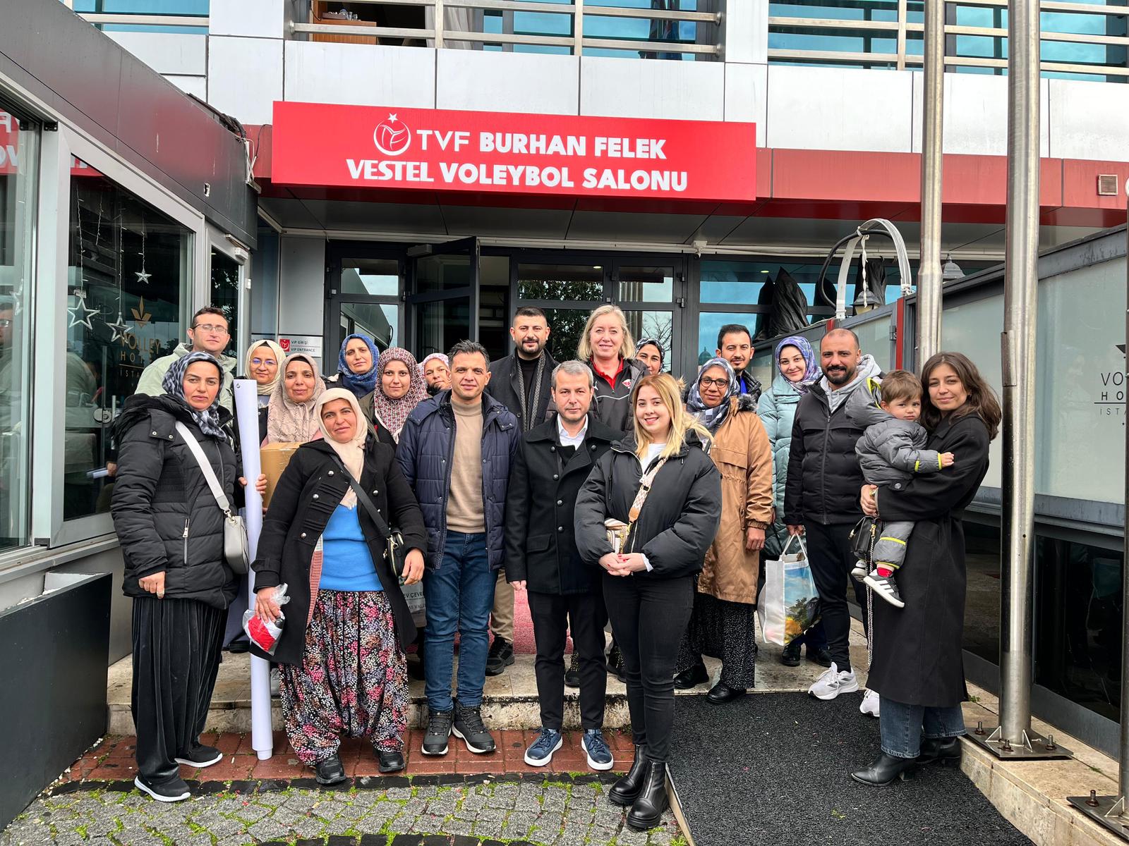 Burhan Felek Voleybol Salonu'nun Özel Misafirleri: Anadolu Sultanları