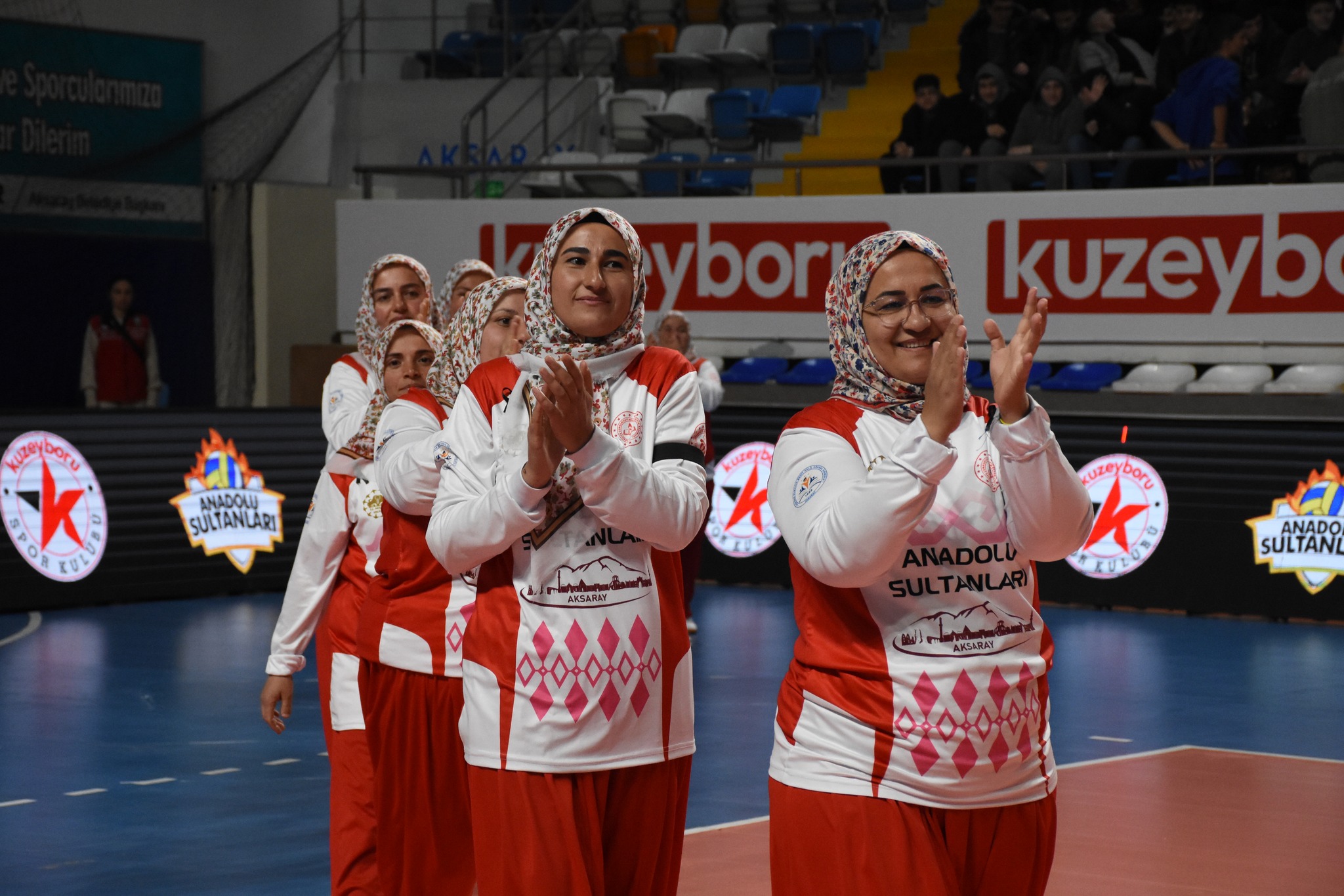 Anadolu Sultanları - Kuzeyboru maçında dostluk kazandı