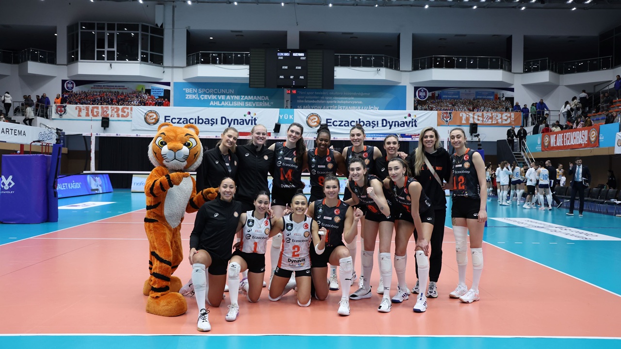 Eczacıbaşı Dynavit, Dörtlü finalde