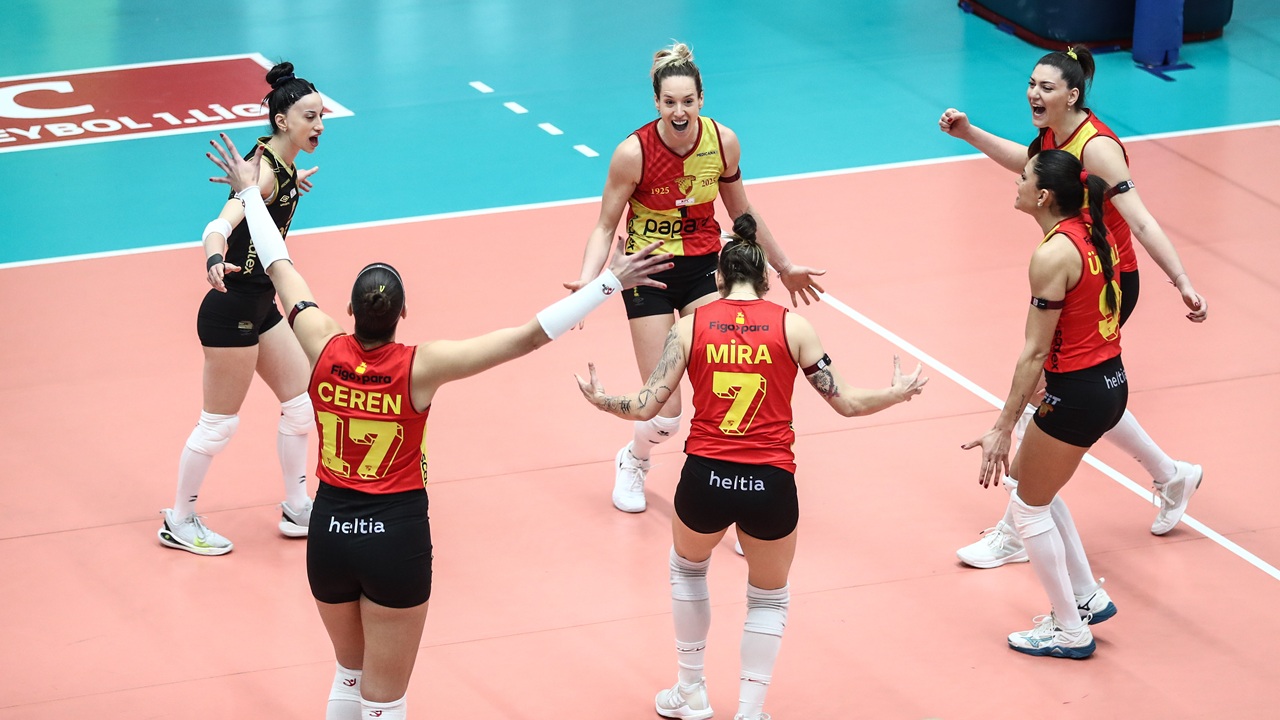 Bolu Bld'ye set vermeyen papara Göztepe Final Etabına yükselmeyi garantiledi