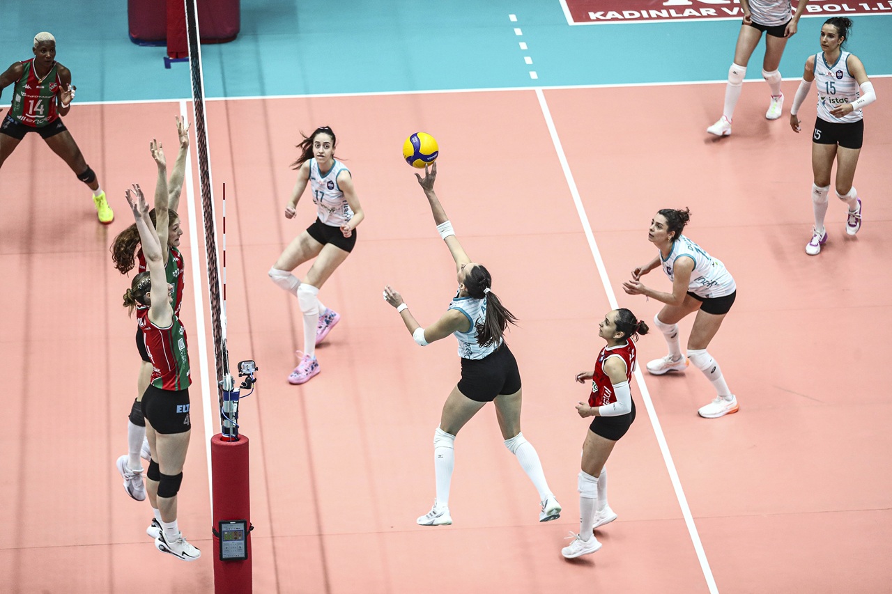 Sultanlar Ligi'nin 2 Yeni Takımı Bugün Belli Oluyor