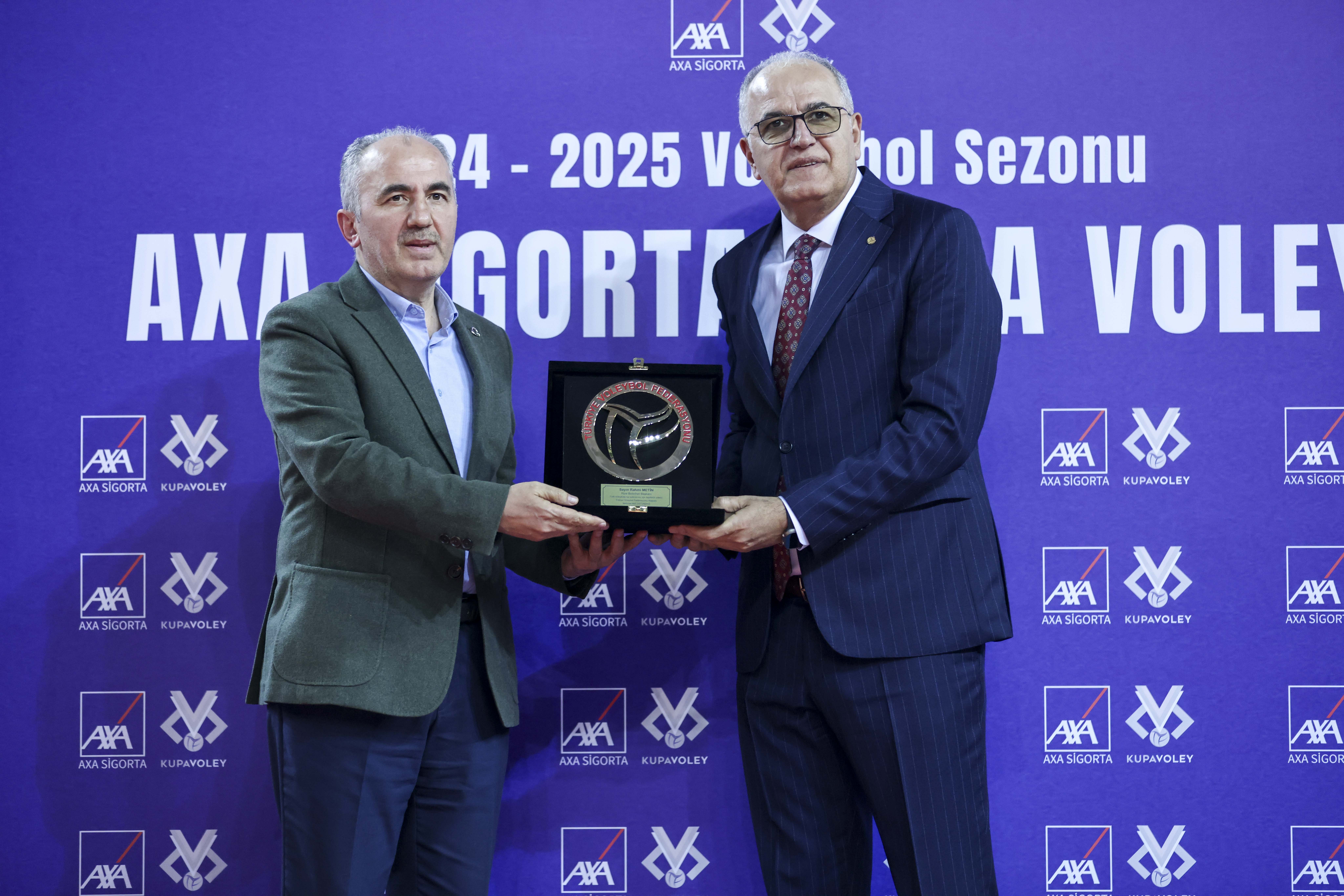 Fenerbahçe 5. Kupasını Rize Aldı