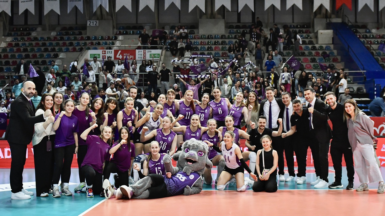 Zeren Spor Nilüfer Belediyesi'ni 5 sette geçti