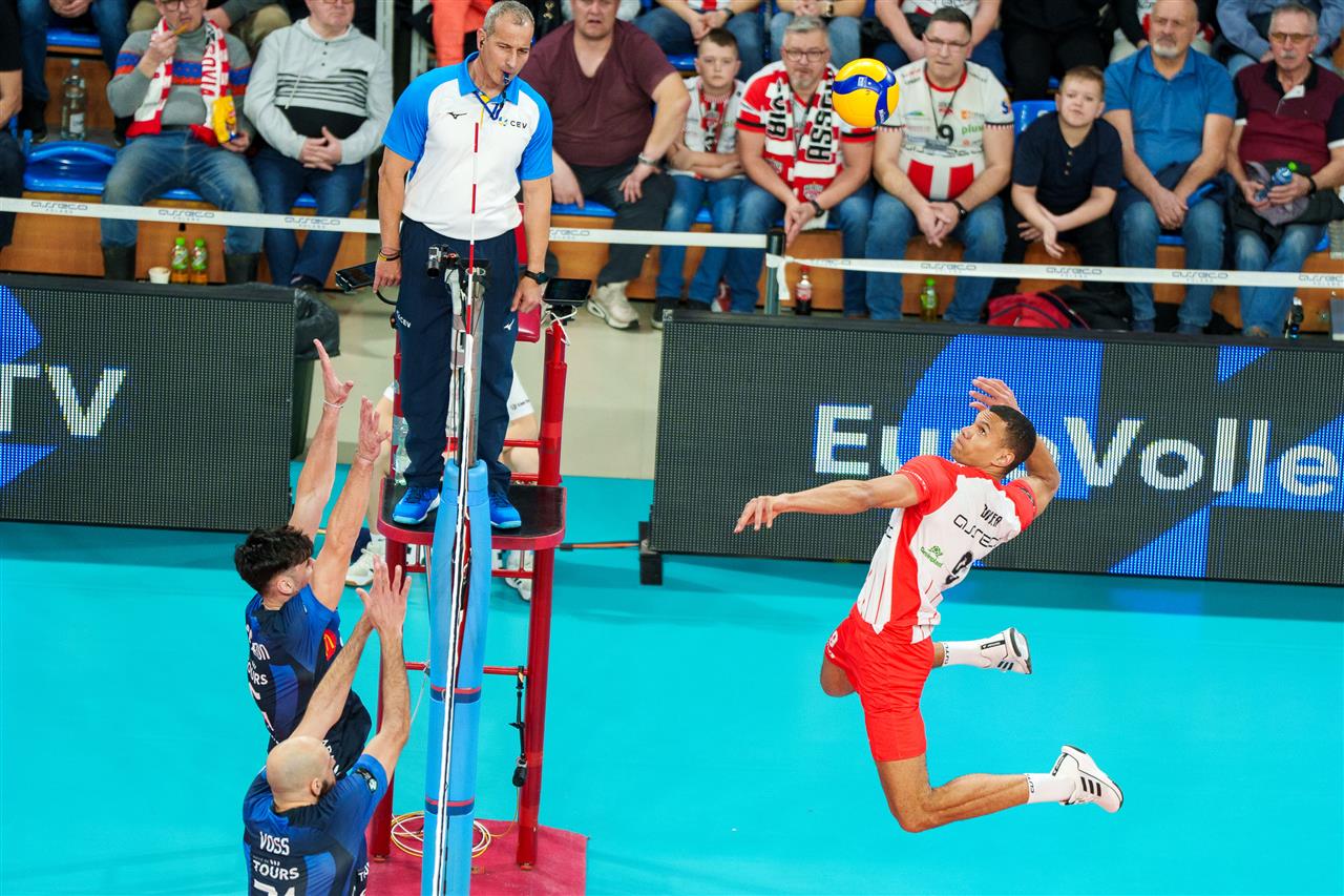 Erkekler CEV Cup’ta Yarı Final maçları başladı