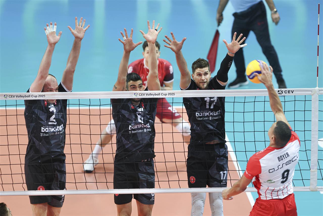 CEV Cup'ta şampiyon olan Ziraat Bankkart Tarih Yazdı