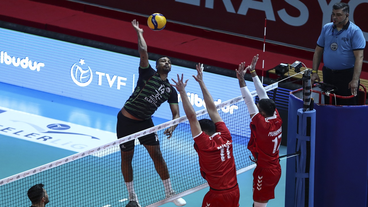 Osmany Uriarte Bursa Büyükşehir Belediyespor’da