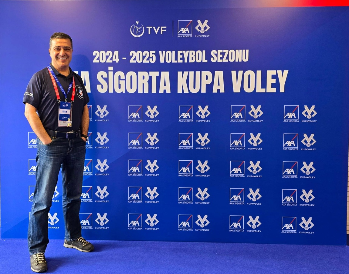 İzmir’in Dağlarında Voleybol Çiçeği Açtı