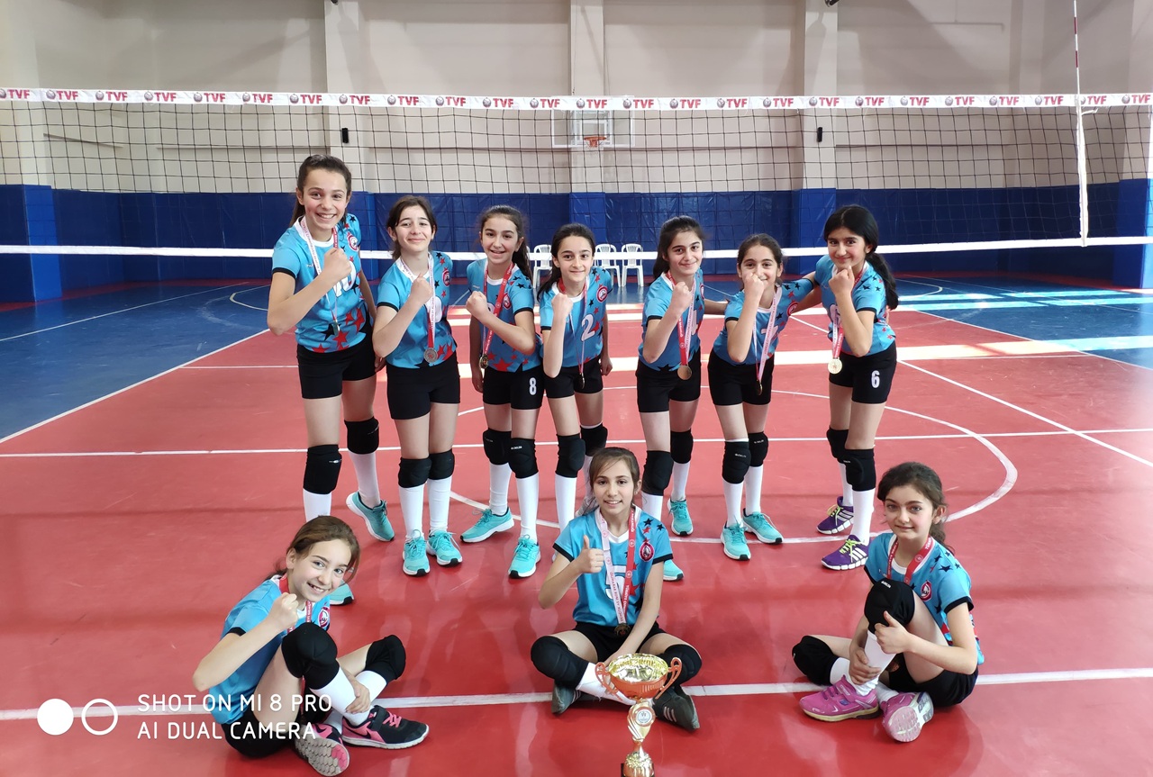 Aynı Köyden Çıkan Rakipler