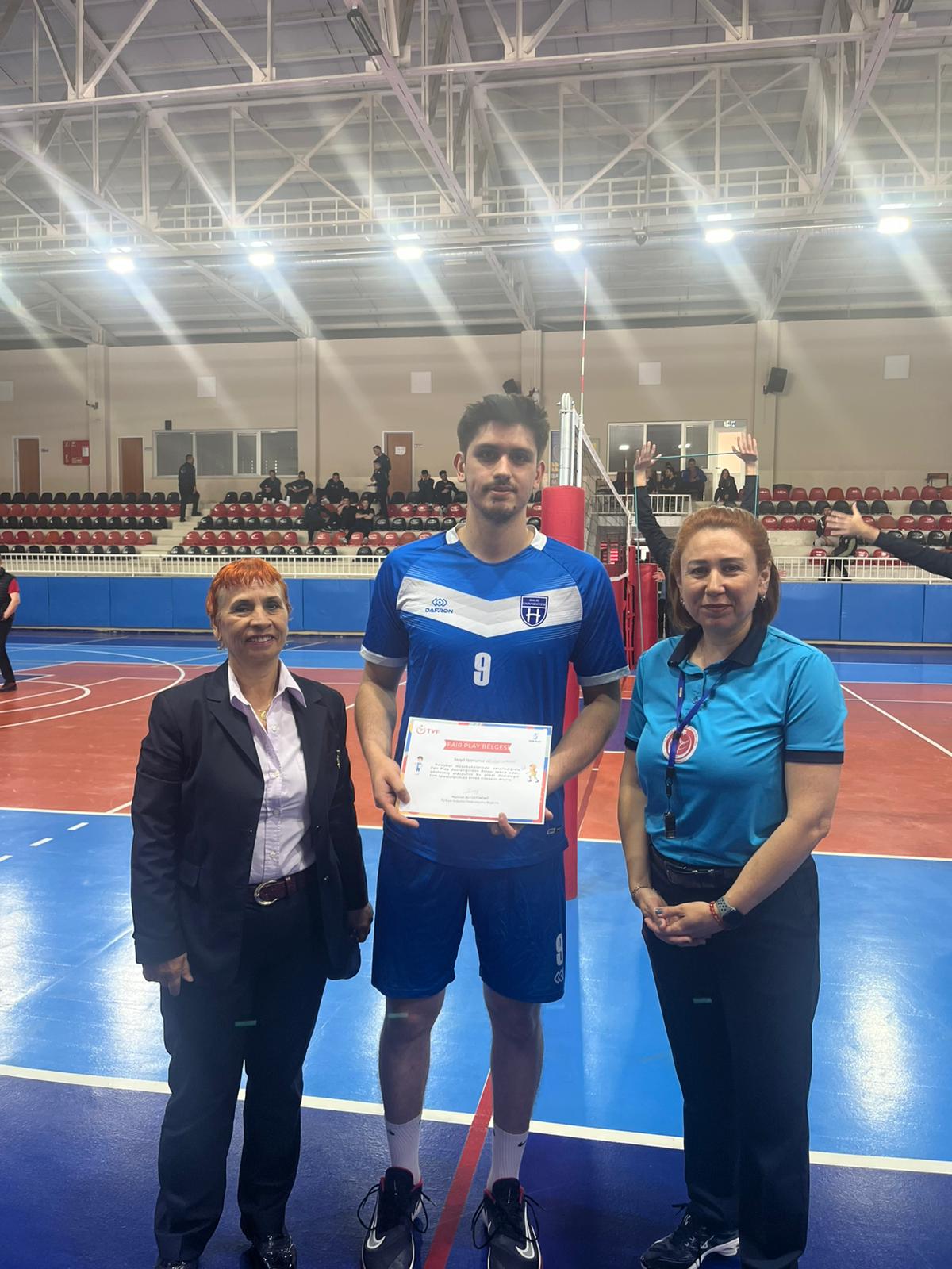 Üniversite Süper Ligi'nde Fair Play rüzgarı