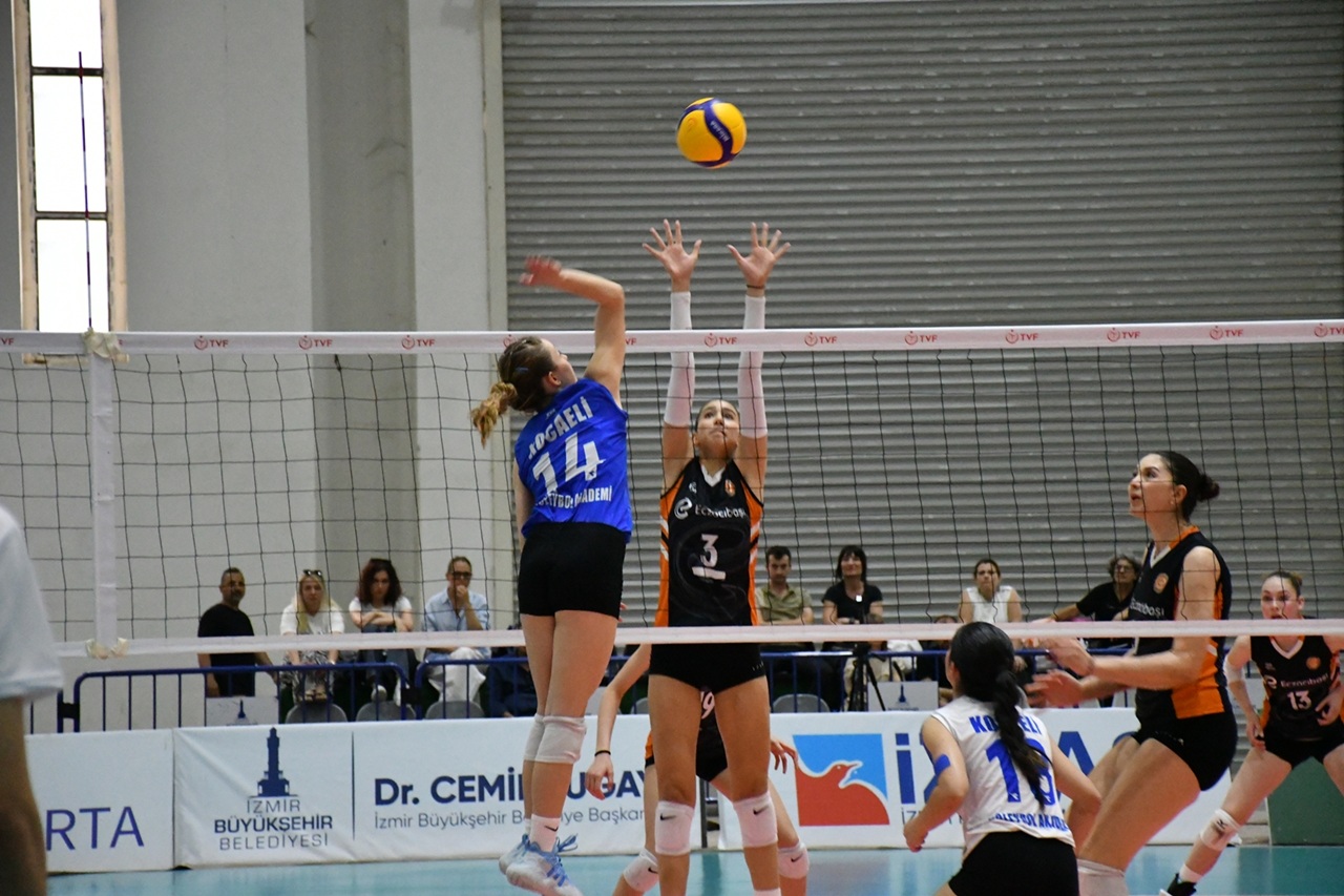 Küçük Kızlar Türkiye Şampiyonasında Çeyrek Finale Yükselen Takımlar Belli Oldu