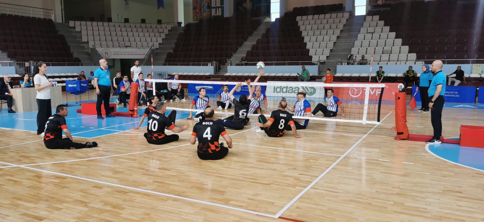 Oturarak Voleybol 1.Ligi maçları Hatay'da devam ediyor