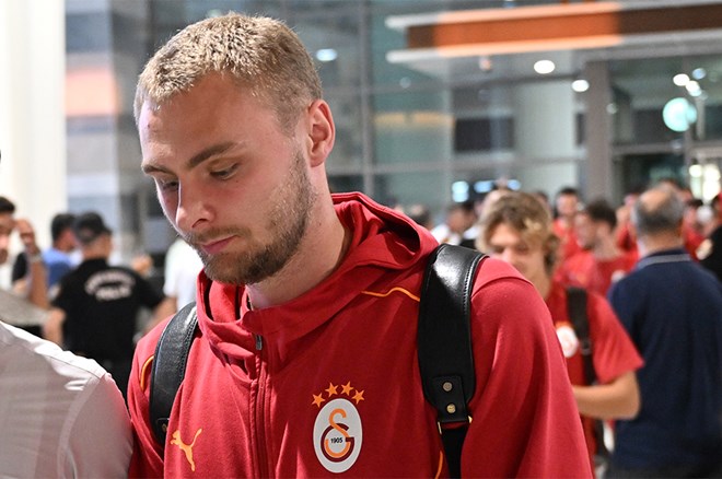 Okan Buruk 6 futbolcuyu gözden çıkardı