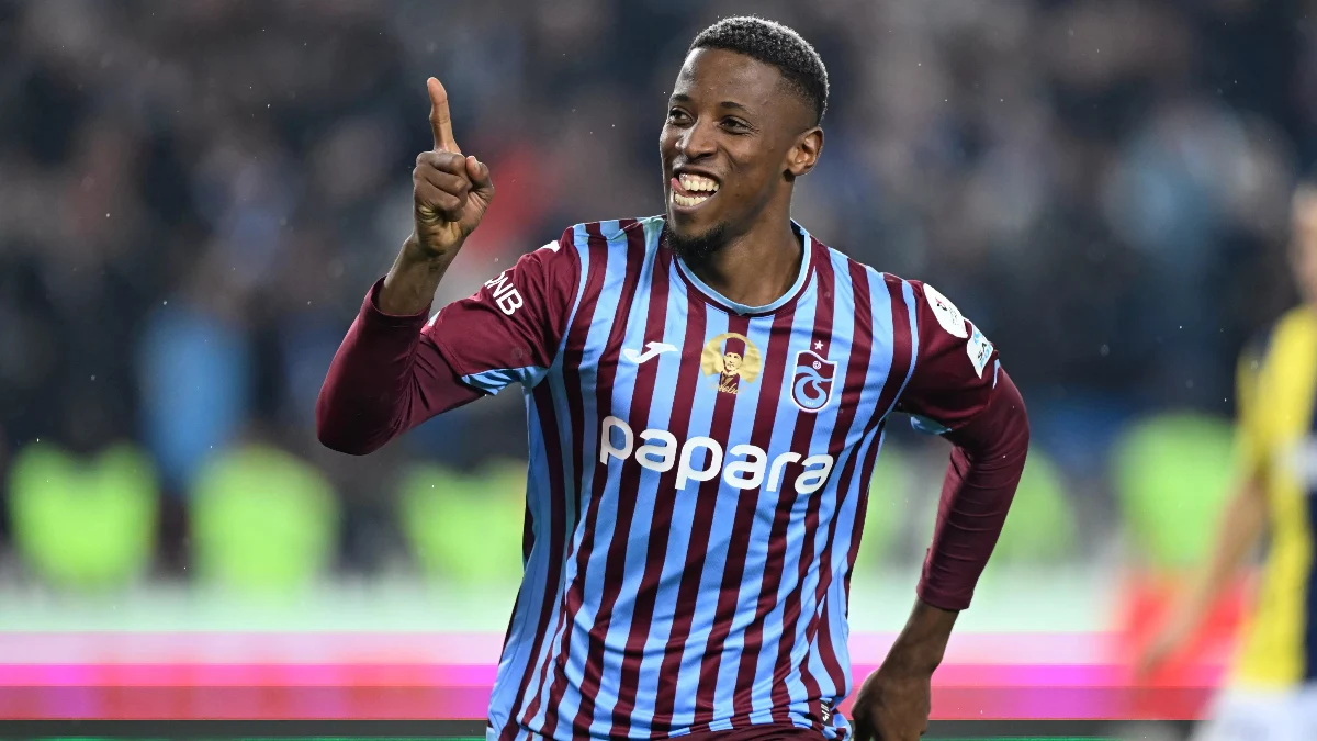 Galatasaray ve Beşiktaş, Simon Banza için karşı karşıya!