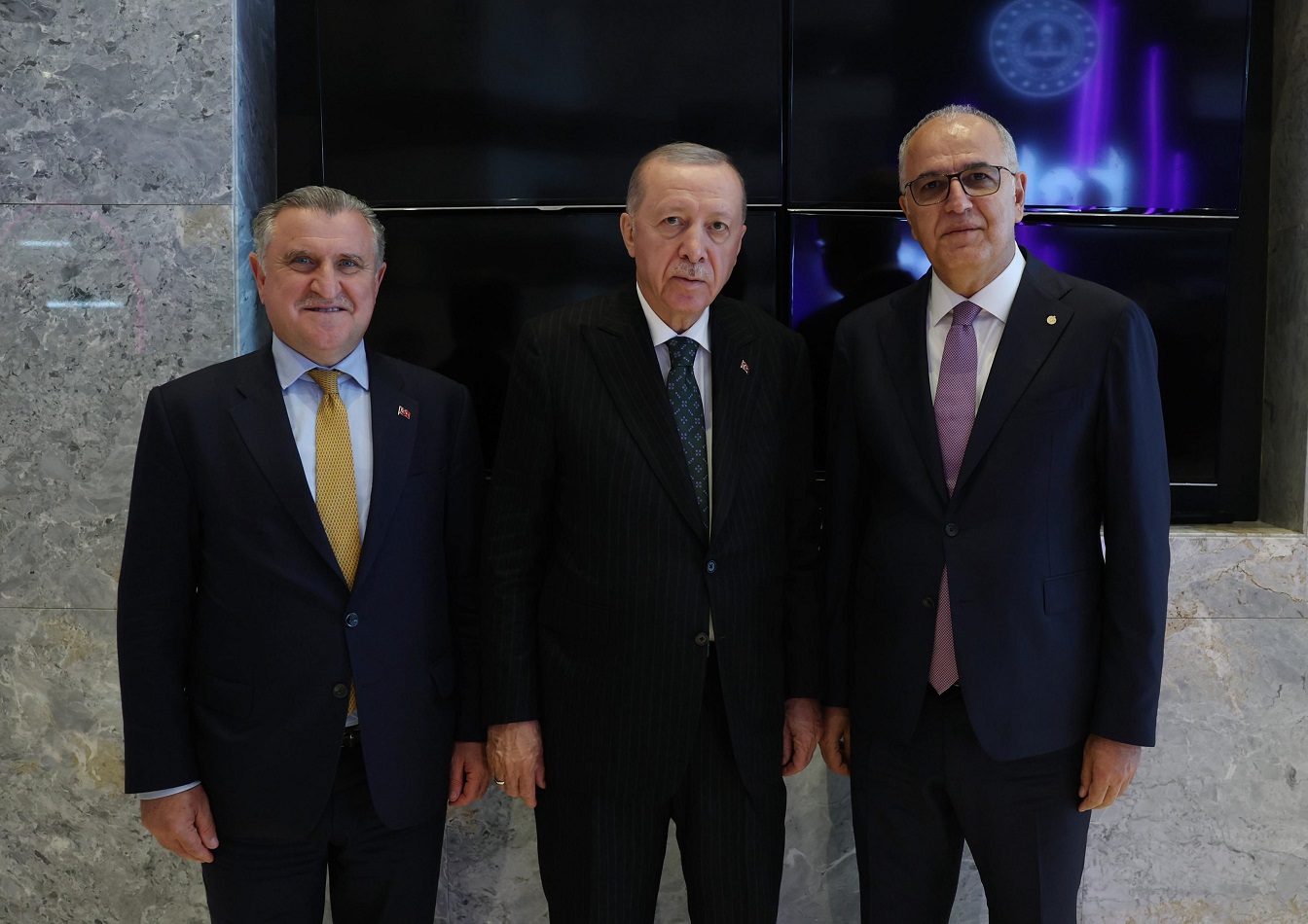 Cumhurbaşkanı Erdoğan, Mehmet Akif Üstündağ’ı Kabul Etti